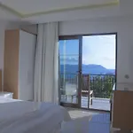 Ferah Kas