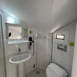 Ferah Hotel